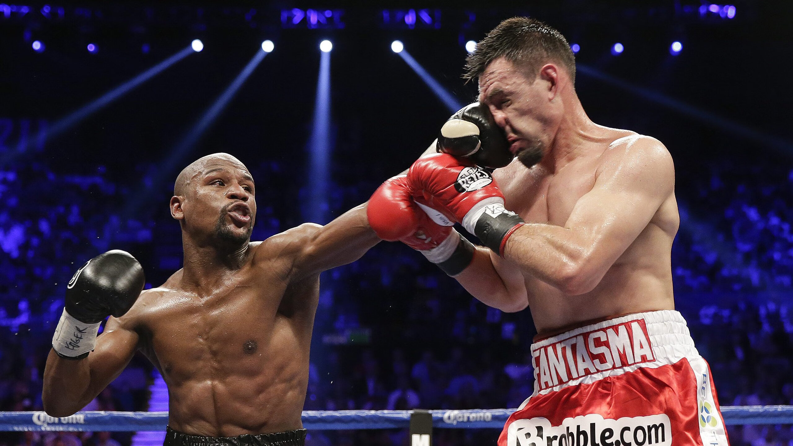 费德勒连续十场比赛得分突破极限，老鹰迎难而上，挑战自我巅峰！